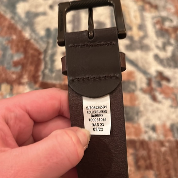Banana Republic 	Leather Roller-Buckle Casual Belt - Dark Brown - Size 38 - Picture 3 of 3